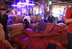 Pasar Induk Tanah Tinggi: Pusat Belanja Sayur dan Buah yang Tetap Jadi Andalan