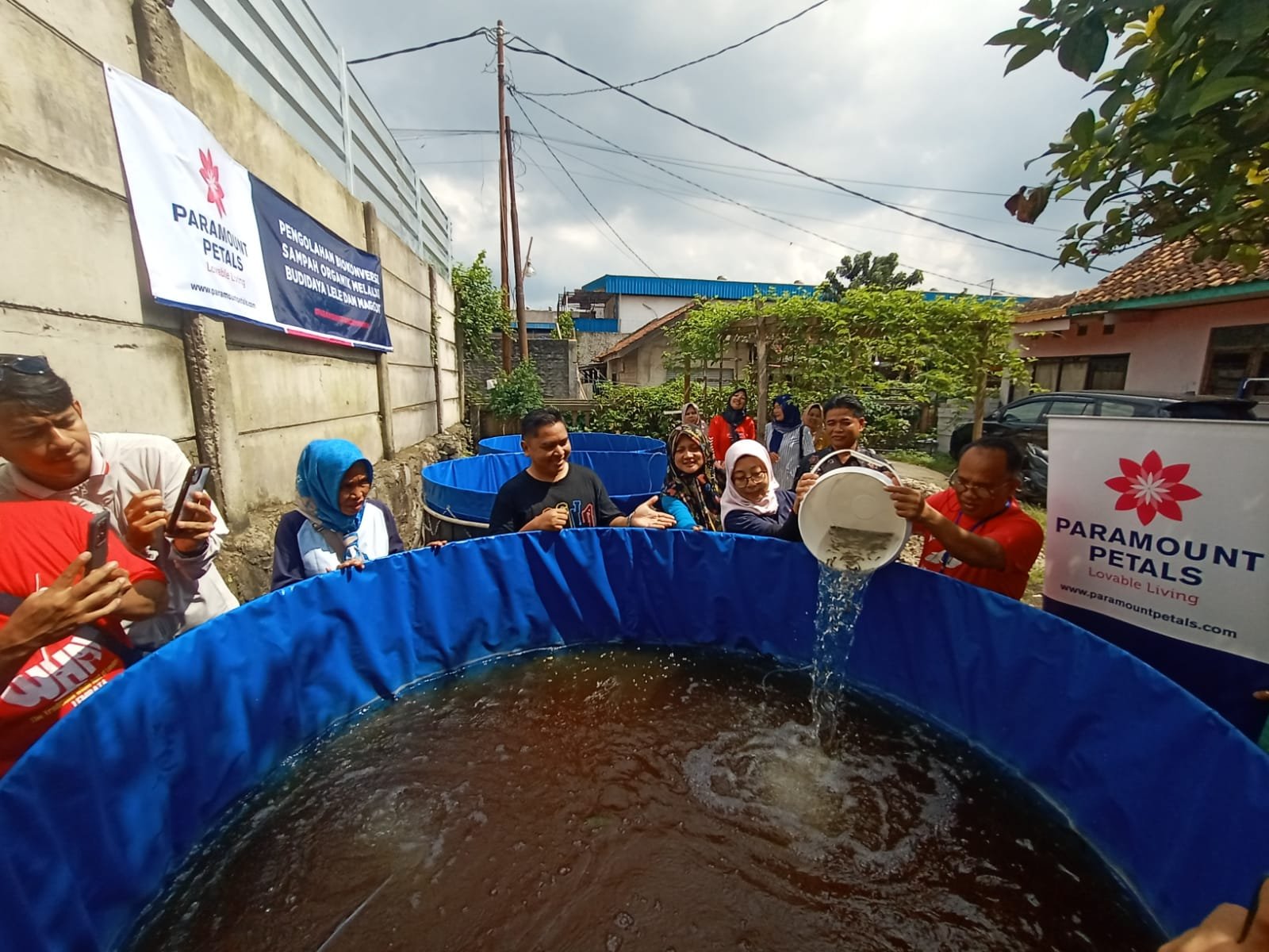 Paramount Petals Dorong Pengelolaan Sampah Berkelanjutan lewat Budidaya Maggot dan Lele