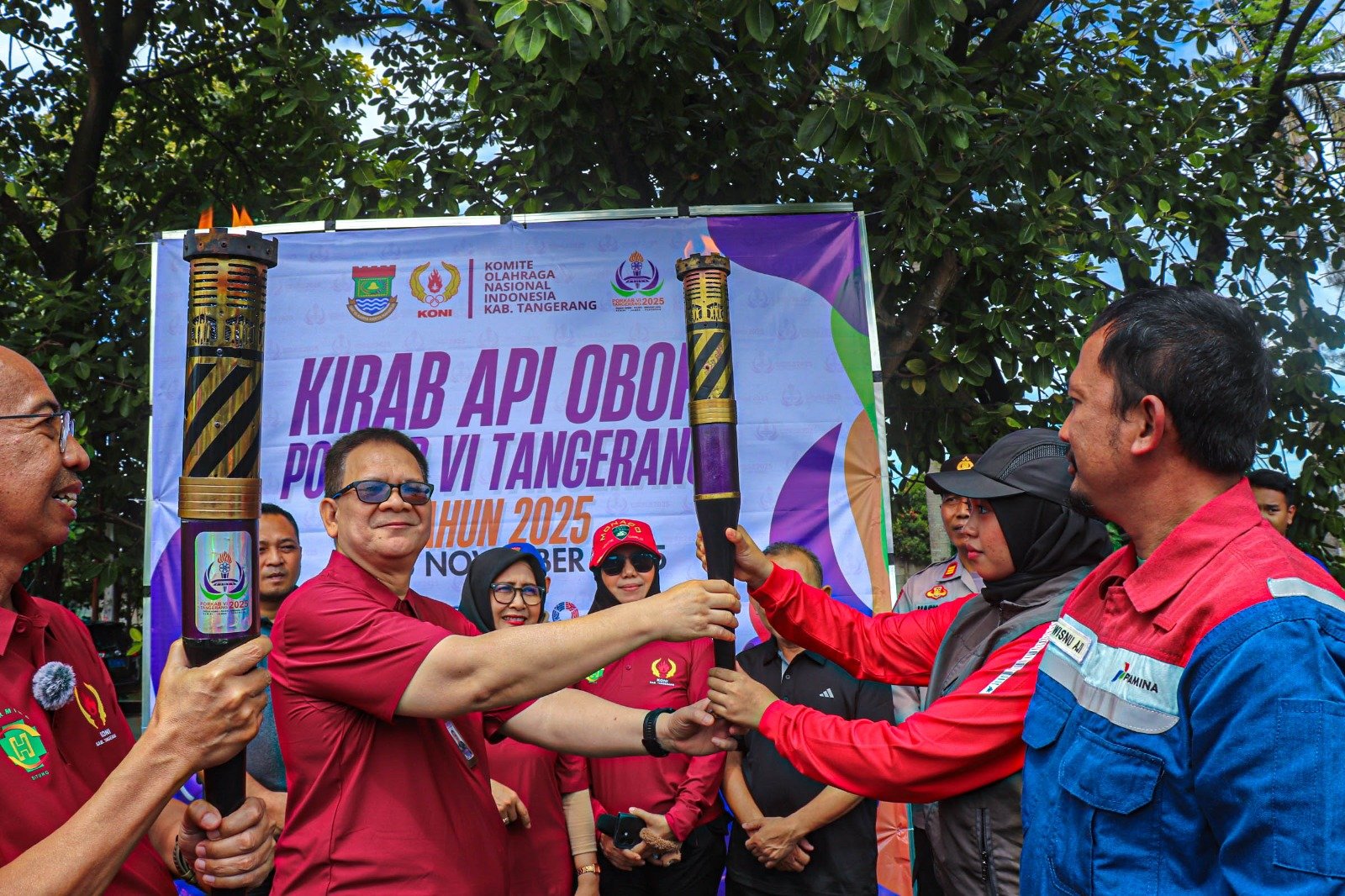Porkab VI Tangerang: Kirab Obor Menyinari Semangat Atlet dan Masyarakat Kecamatan
