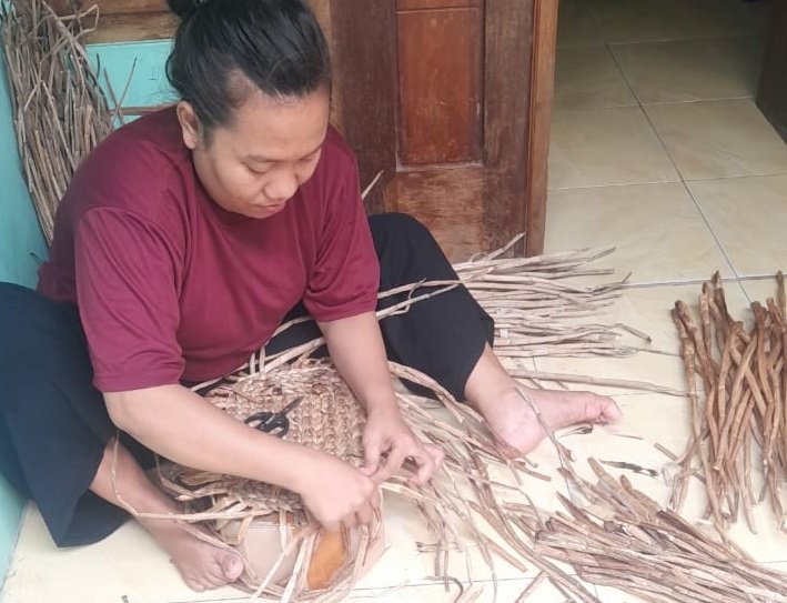 Ieko Ratu Eceng Gondok Catat 1.000 Pesanan Hampers di Awal Ramadan