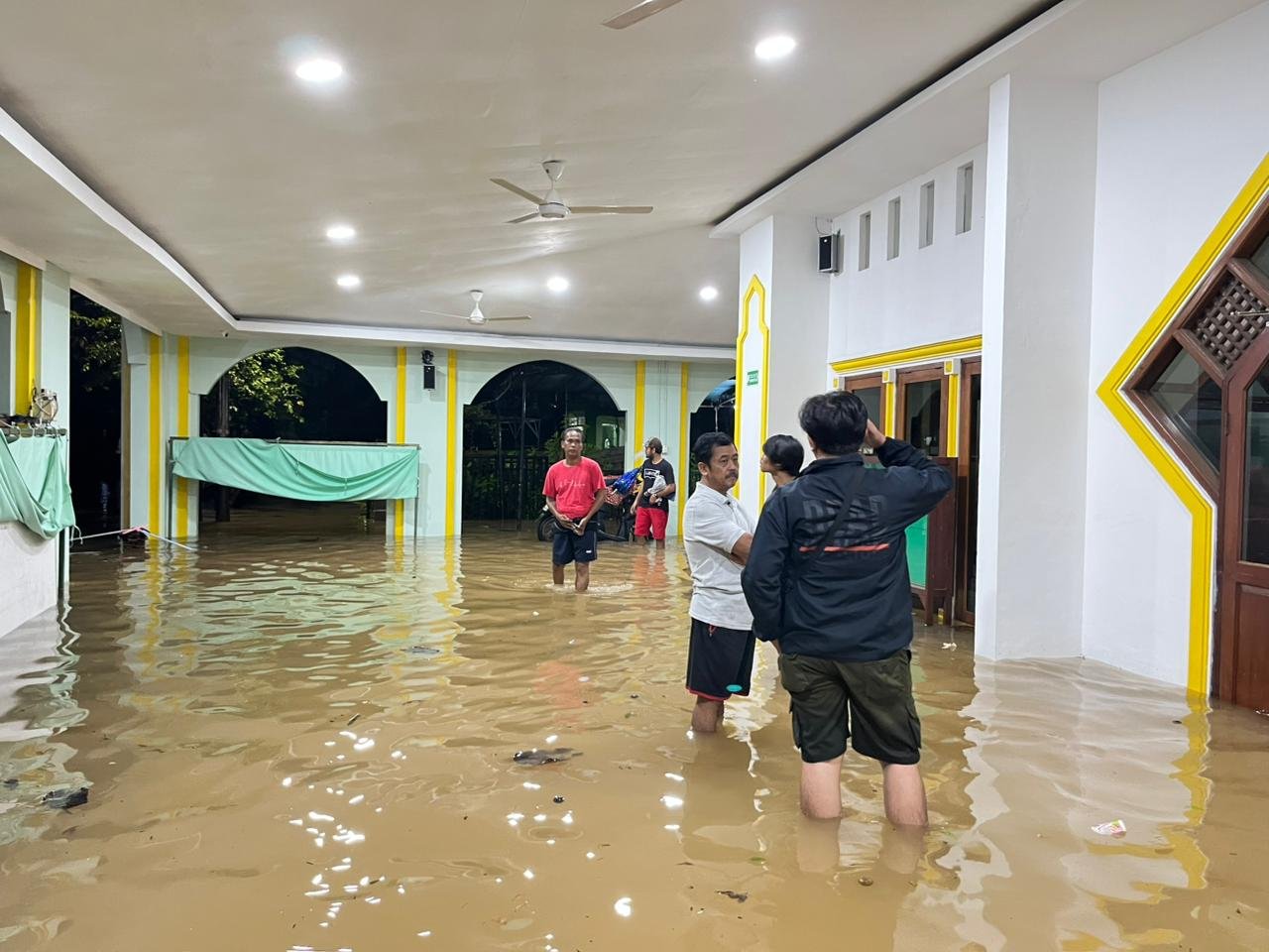 Air Capai Lebih dari Satu Meter, DPRD Kota Tangerang Soroti Banjir Parah di Paninggilan Utara