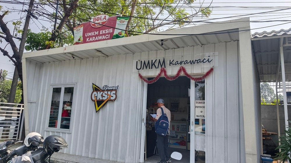 Jajan Ekonomis di Gerai UMKM Karawaci Eksis