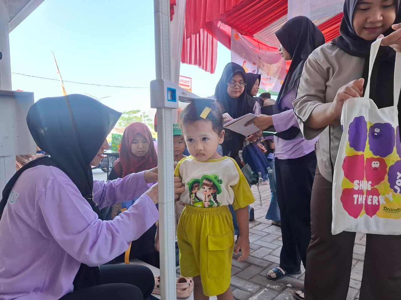 Alfamart dan Cussons Baby Kembali Berkolaborasi melalui Alfamart Sahabat Posyandu, Sasar 2.800 Ibu dan Anak di Juli