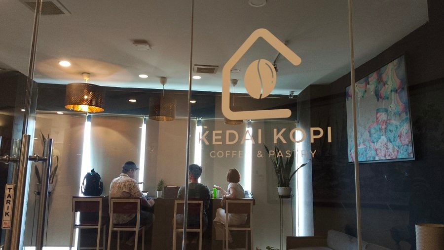 Kedai Kopi Golden Tulip Tangerang Siapkan Ruang Kerja Ber-AC