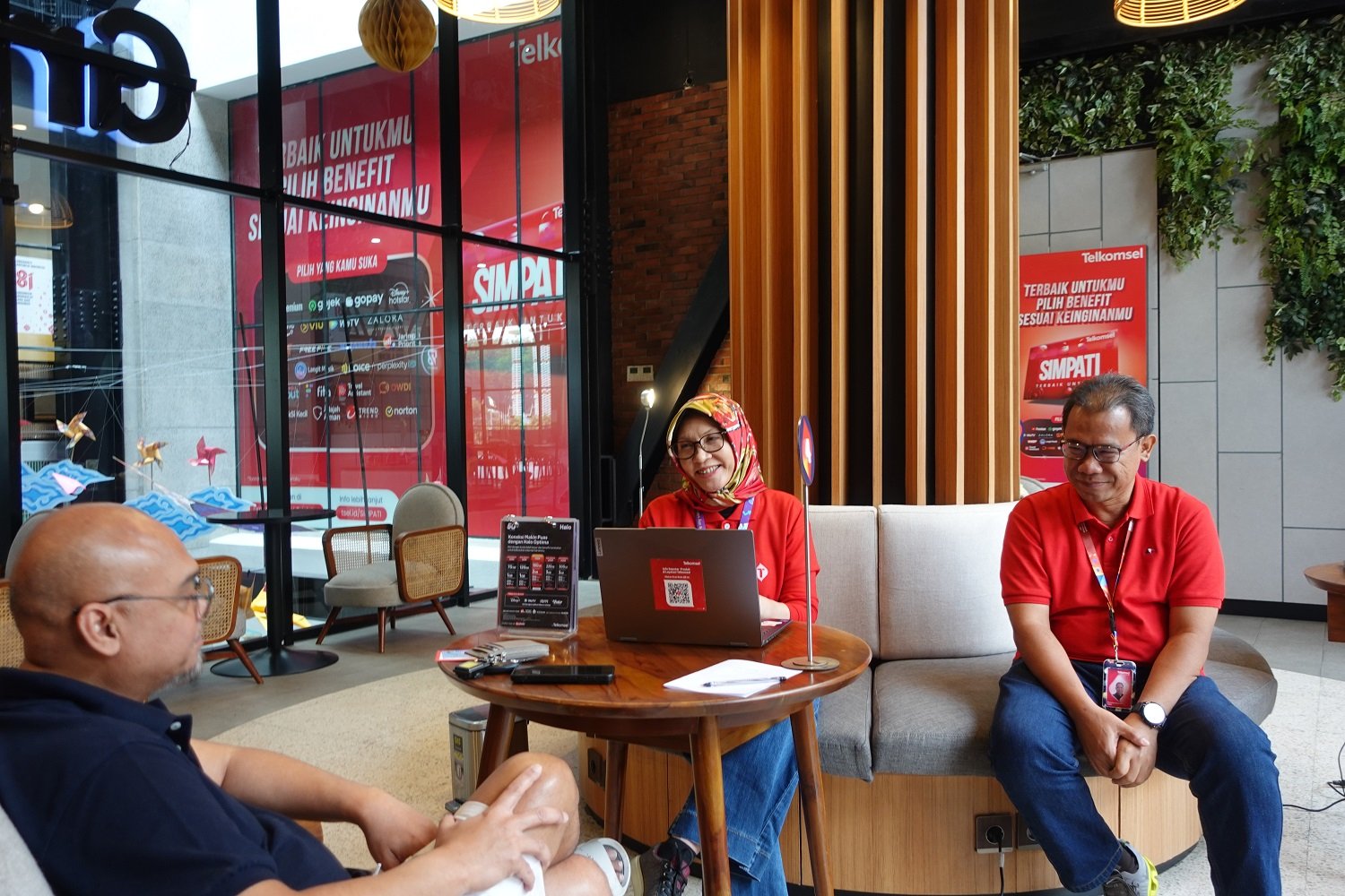 Sepenuh Hati, Memahami: Telkomsel Rayakan Hari Pelanggan Nasional 2026 Bersama Pelanggan di Jabotabek Jabar